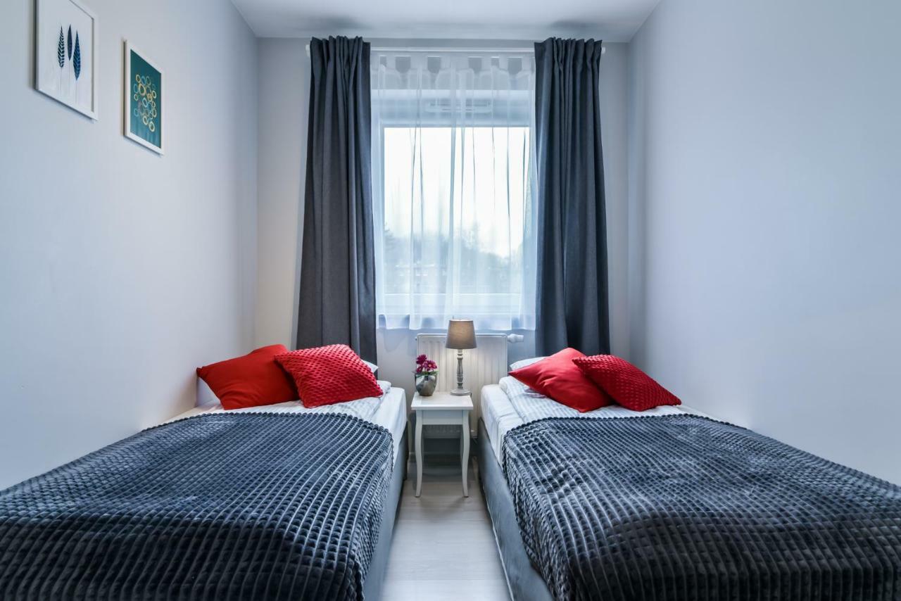 Ltc Apartments Malczewskiego Centrum Gdansk Luaran gambar